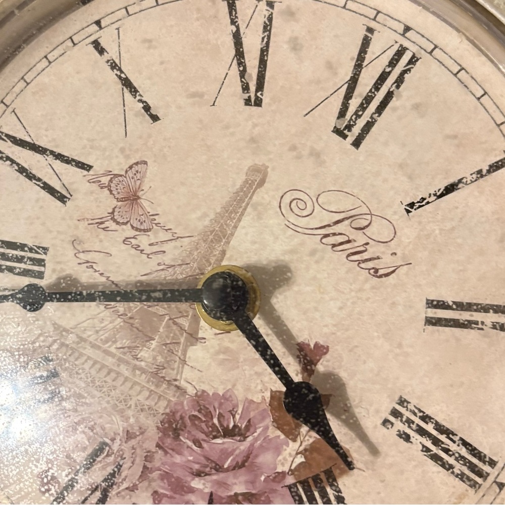 Vintage Parisian Clock with Floral Design - Picture 4 of 5